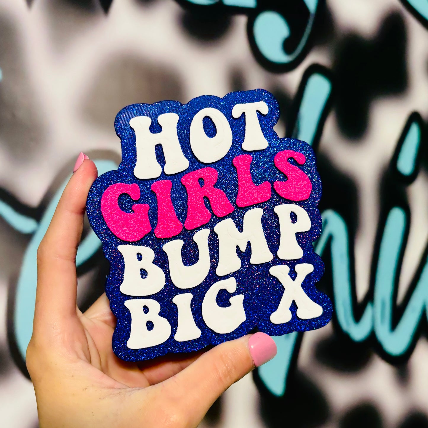 Hot Girls Bump Big X