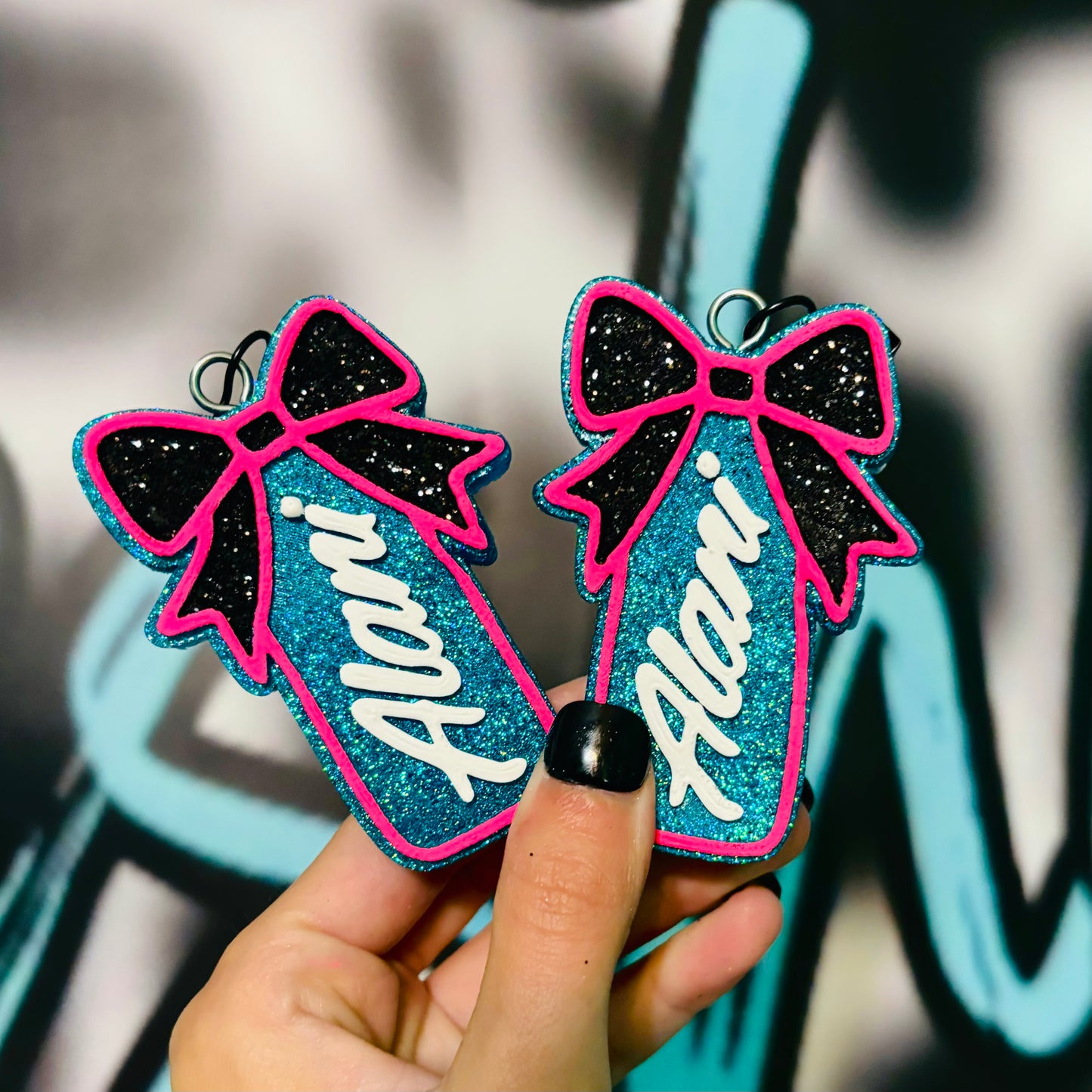 Alani with a bow Vent Clips