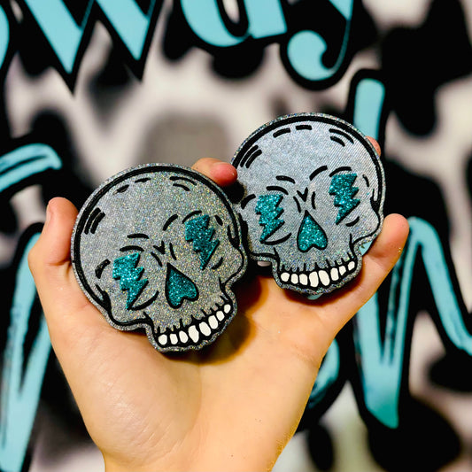 Skull w lightening bolt vent clips